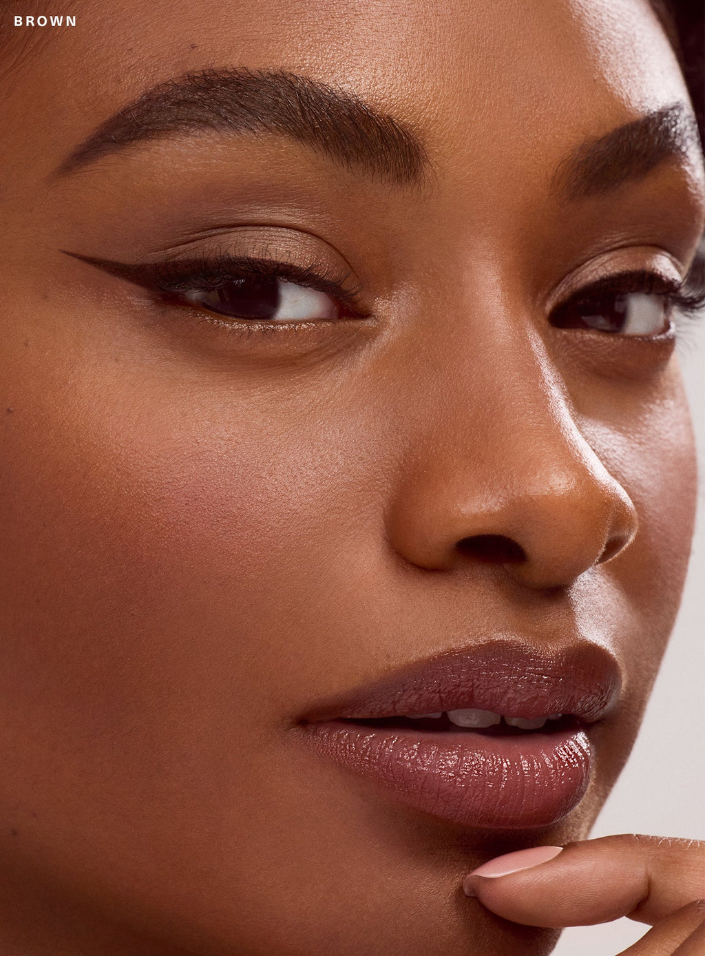 Perfect Strokes Matte Liquid Liner – Brown