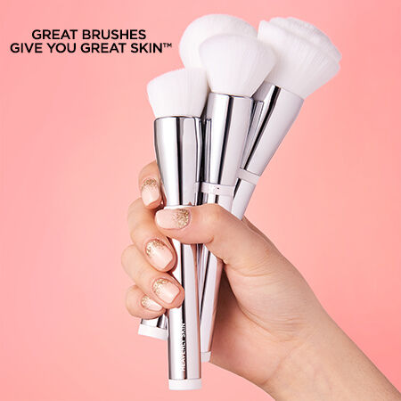 Heavenly Skin  CC+ Skin-Perfecting Brush #702
